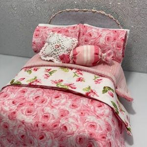 1:12 scale pink dollhouse bed & bedding ensemble